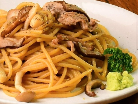 【生わさび使用】豚肉とキノコのわさび醤油パスタ